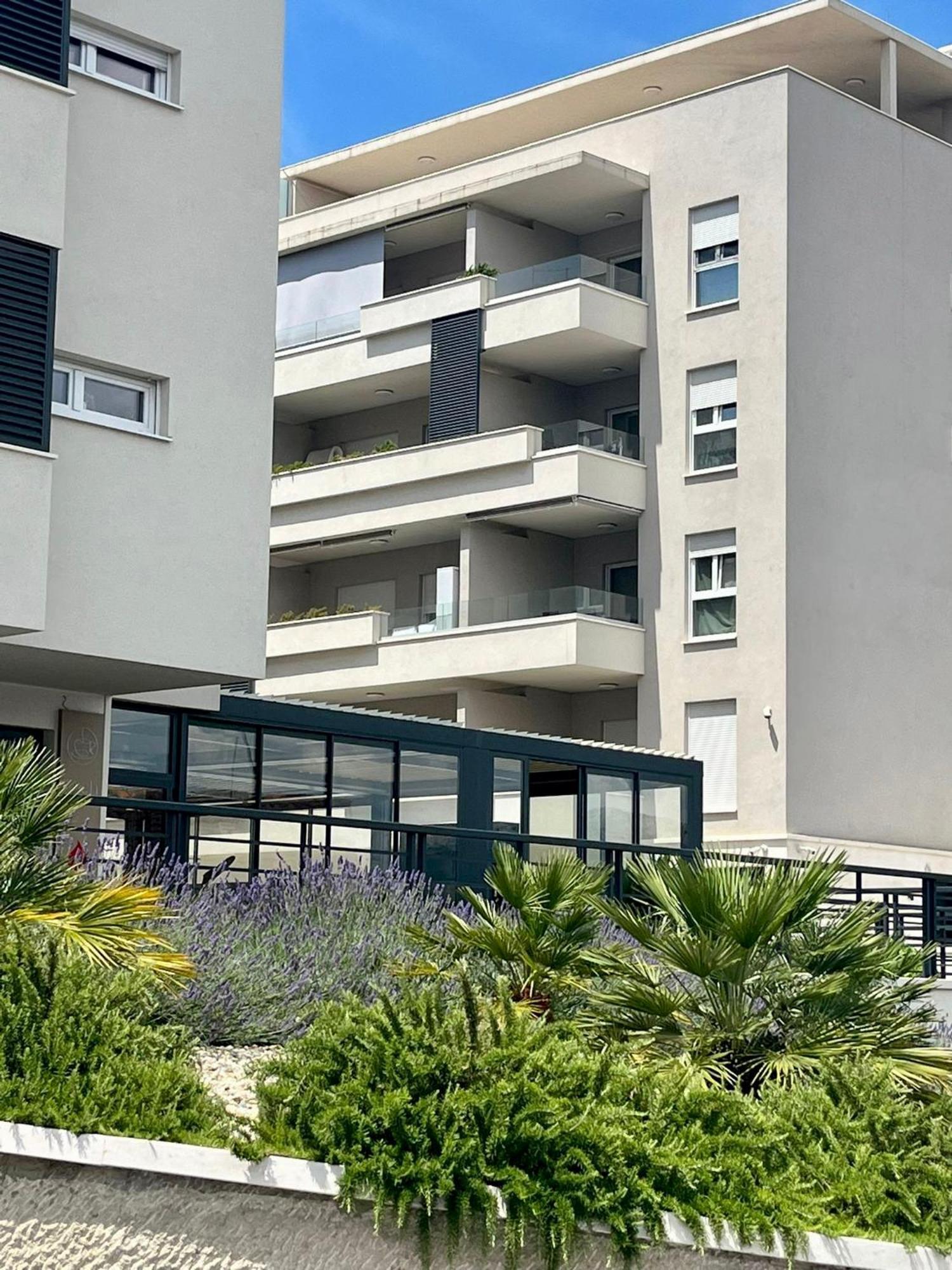 Luxury Apartment Rinos - Free Garage Parking Split Eksteriør bilde